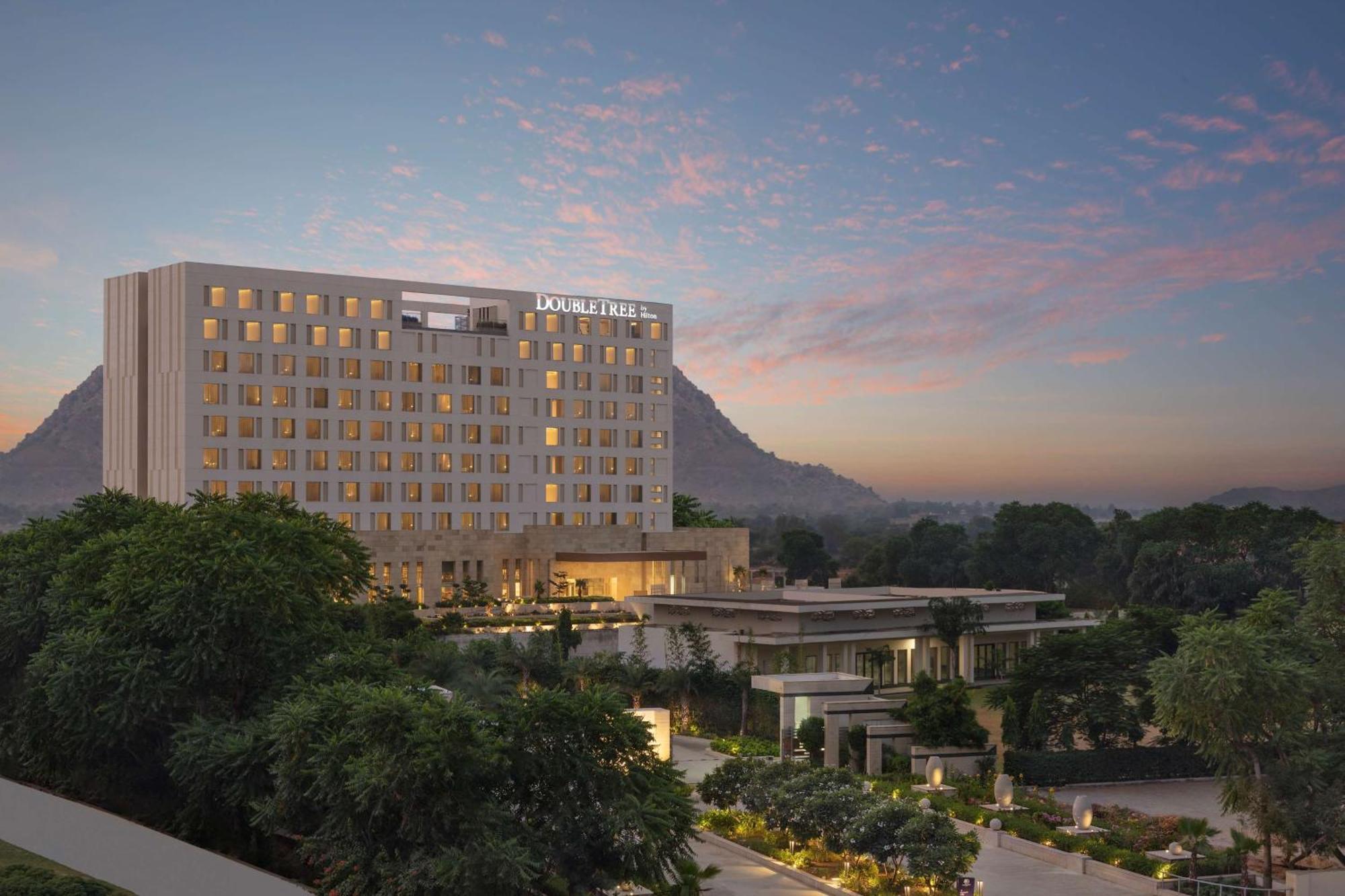 Doubletree By Hilton Jaipur Amer מראה חיצוני תמונה